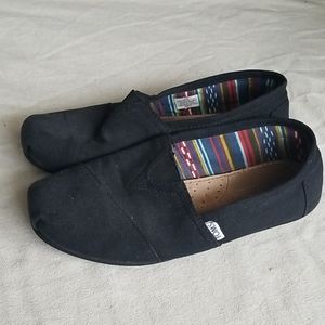Toms Black Canvas Classic
